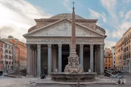 Du khách tử vong sau khi rơi từ tượng đài biểu tượng ở Rome