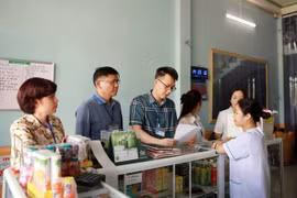 Kiểm tra xử phạt hành chính 5 nhà thuốc sai phạm ở Lào Cai gần 50 triệu đồng