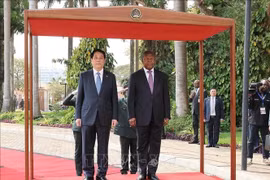 Lễ đón Chủ tịch nước Lương Cường thăm cấp Nhà nước Cộng hòa Angola