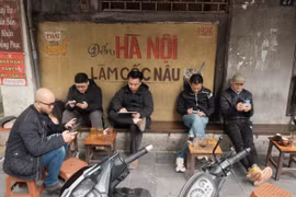 Cà phê sáng: Thói quen bình dị làm nên ‘chất’ Hà Nội