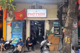 Phở Thìn Bờ Hồ sắp di dời, thực khách tìm đến để giữ lại hương vị Hà Nội