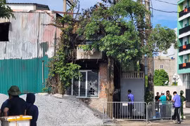 Hà Nội: Hai vụ cháy trong đêm, 4 người tử vong, 3 người được cứu sống