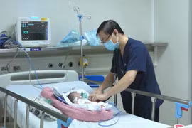 Cơn ho gà 'tử thần': Trẻ tím tái, ngưng thở chỉ vì cha mẹ chậm một bước