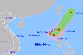 Bão số 4 Cỏ May không ảnh hưởng trực tiếp đất liền, Biển Đông dậy sóng