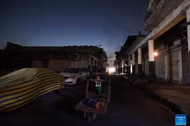 Iraq mất điện toàn quốc giữa đợt nắng nóng kỷ lục
