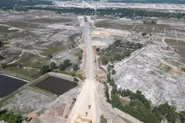 Đẩy nhanh GPMB phục vụ thi công 2 tuyến đường tránh tại Quảng Trị