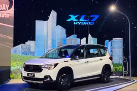 Suzuki XL7 Hybrid 2025: Giá lăn bánh và ưu đãi tháng 12
