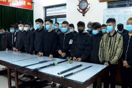 Triệu tập hơn 50 thanh thiếu niên lập nhóm hội, mang hung khí diễu phố ở Thái Bình