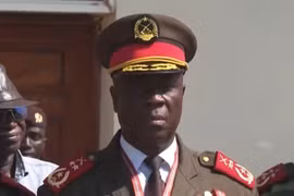 Đảo chính ở Guinea-Bissau: Tướng quân đội tuyên thệ nhậm chức, Tổng thống bị lật đổ đến Senegal