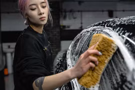 Rửa xe quá nhiều có đang âm thầm làm hại xe của bạn?