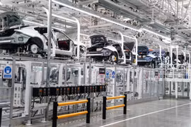 Ngành ô tô Trung Quốc: Lợi nhuận 4,4%, 70% xe bán lỗ vốn