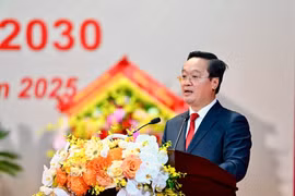 Bí thư Tỉnh ủy Nghệ An Nguyễn Đức Trung tái cử nhiệm kỳ mới