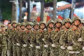 Quy định sử dụng giấy mời, thẻ tại buổi tổng duyệt và chính thức diễu binh, diễu hành A80