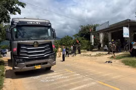 Bốn cháu nhỏ thương vong sau va chạm với xe đầu kéo tại Đắk Lắk