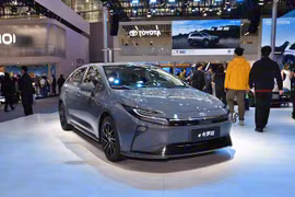 Toyota Corolla 2026 ra mắt đẹp như Camry, nâng cấp nhiều công nghệ