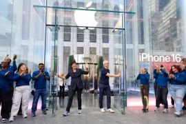 Apple mang tính năng đột phá của iPhone 16 lên iPhone 15 Pro và 15 Pro Max