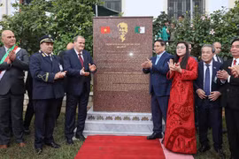 Thủ tướng Phạm Minh Chính dự khánh thành bia tưởng niệm Chủ tịch Hồ Chí Minh tại Algeria