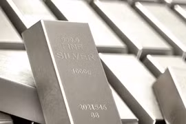 Giá bạc thế giới lập kỷ lục mới, theo sau đà tăng phi mã của vàng