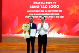 Tôn vinh và trao giải cho các tác giả sáng tác Logo Đảng ủy, Đại hội Mặt trận Tổ quốc Việt Nam và các đoàn thể Trung ương