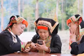 Chuyển đổi số ở cơ sở: Người dân chủ động hơn trong hành trình thoát nghèo