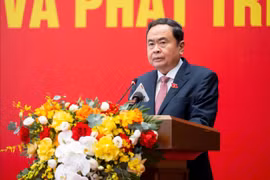 Quốc hội luôn đồng hành cùng dân tộc, quyết định những vấn đề trọng đại của đất nước