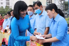 Huy động 6.000 tỷ đồng chăm lo Tết Bính Ngọ 2026 cho đoàn viên, người lao động