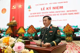 Trung tướng Lê Văn Hướng giữ chức Phó Tổng tham mưu trưởng Quân đội nhân dân Việt Nam