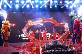 Thiếu nhi Sơn Tây vui Tết Trung thu trong không gian Thành cổ Xứ Đoài
