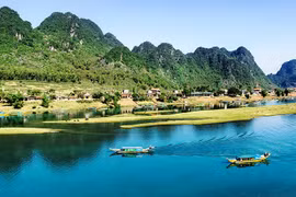 Dự báo thời tiết ngày 2/5: Miền Bắc chuyển nắng đẹp, miền Nam mưa dông