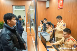 Một ngày có thể tiếp nhận, xử lý 10.000 hồ sơ cấp đổi giấy phép lái xe