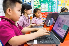 Bộ Y tế yêu cầu siết chặt bảo vệ trẻ em trên môi trường mạng