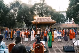 Hà Nội: Thách thức văn hóa trong nhịp sống đô thị hiện đại