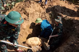Lào Cai: Phát hiện và tiêu hủy thành công quả bom nặng 340 kg
