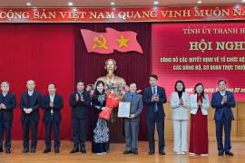 Tỉnh ủy Thanh Hóa công bố các quyết định về sắp xếp tổ chức bộ máy và tổ chức cán bộ