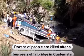 Ít nhất 50 người chết ở Guatemala sau khi xe buýt lao khỏi cầu