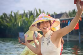 Ngôi sao vừa du lịch Hội An có quyền lực trong làng giải trí Thái Lan thế nào?