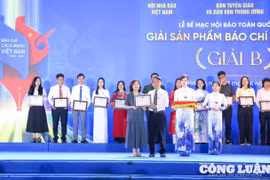Hội Báo toàn quốc 2025: Trao nhiều giải thưởng vinh danh các hoạt động ấn tượng