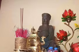 Bí ẩn pho tượng cổ 400 năm tuổi ở Quảng Trị