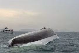 Phát hiện thi thể nghi là nạn nhân cuối cùng vụ lật tàu trên Vịnh Hạ Long