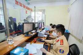 Cục CSGT: Người dân được dùng giấy hẹn trong thời gian chờ cấp đổi bằng lái