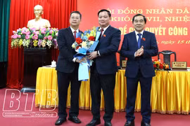 Ông Nguyễn Mạnh Hùng được bầu giữ chức Chủ tịch UBND tỉnh Thái Bình