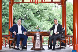 Trung Quốc và Nga thảo luận về mối quan hệ với Mỹ và vấn đề Ukraine