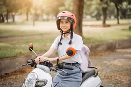 Đồng hành cùng con trên mọi hành trình – Giải pháp an toàn cho xe điện học sinh