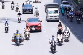 Nắng nóng ngột ngạt khắp miền Bắc và Trung Bộ
