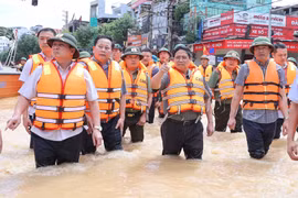 Khắc phục hậu quả thiên tai sau bão số 11: Không để người dân 'màn trời chiếu đất', thiếu ăn, thiếu mặc, đói, rét