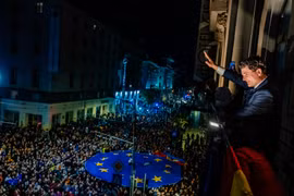 Ông Nicusor Dan đắc cử Tổng thống Romania