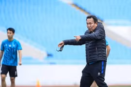 Hà Nội FC gặp khó khi tới "xông đất" Thiên Trường