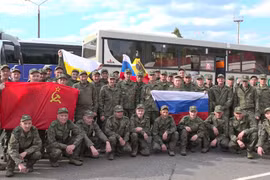 Trao đổi tù binh Nga - Ukraine: Bước đột phá nhân đạo giữa khói lửa chiến tranh