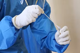 Trung Quốc tái khẳng định virus SARS-CoV-2 có thể bắt nguồn từ Mỹ