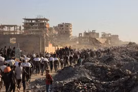 Trẻ em đang chết trong im lặng giữa khung cảnh tận thế ở Gaza